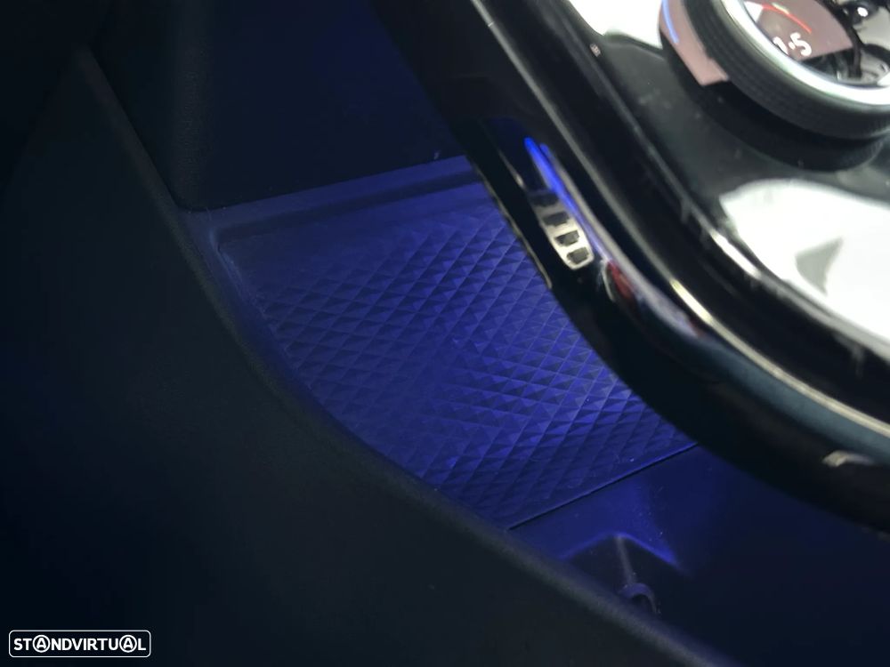 Land Rover Range Rover Evoque P250 R-Dynamic HSE - 27