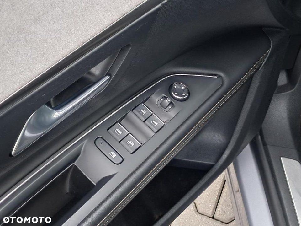 Peugeot 5008 - 22