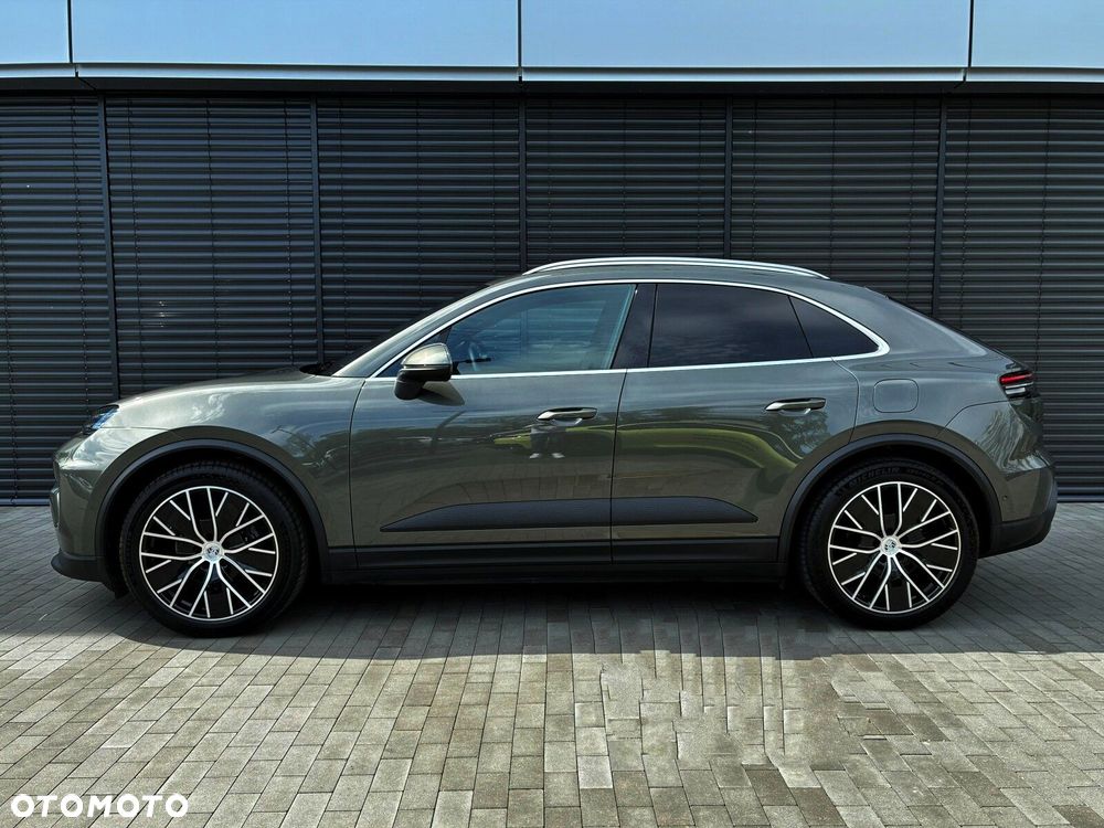 Porsche Macan - 3