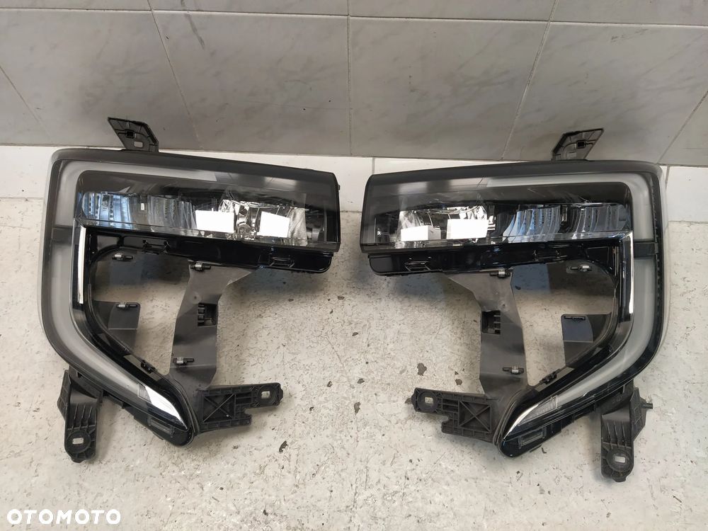 RENAULT MASTER IV V 24- NISSAN INTERSTAR 2025- LAMPY REFLEKTORY PRZÓD PRZEDNIE NOWY ORYGINAŁ - 2