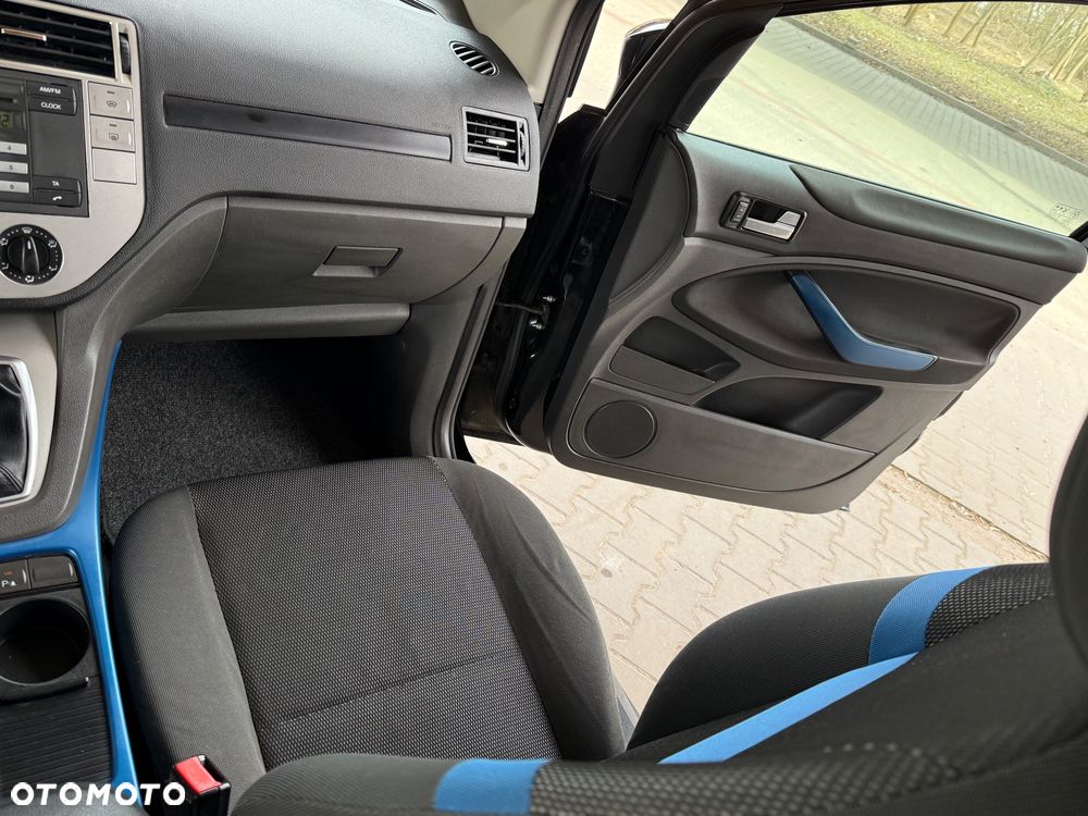 Ford Kuga 2.0 TDCi 2x4 Trend - 17