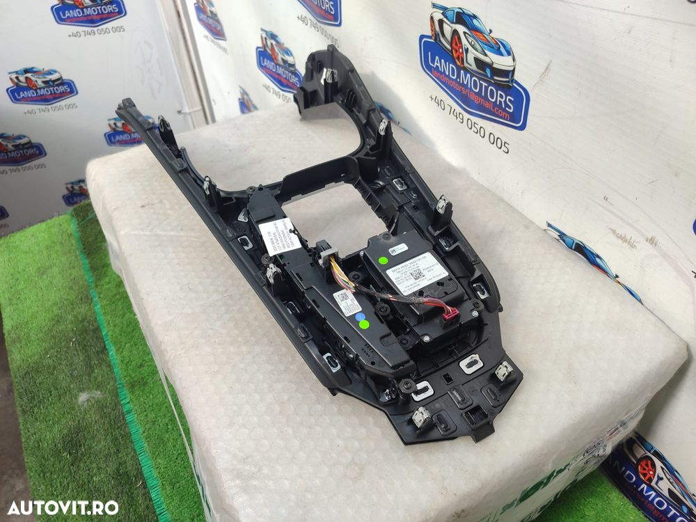 PANOU COMANDĂ I-DRIVE / CONSOLĂ CENTRALĂ CU CONTROLLER MULTIMEDIA BMW SERIA 1 (F40) 2019–2024 / COD OEM 65829423191-02 (5E2) - 5