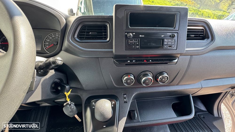 Renault Master 2.3 dCi L2 H2 Cx Automática - 30