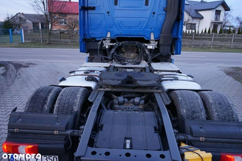 Mercedes-Benz 1845 - 35