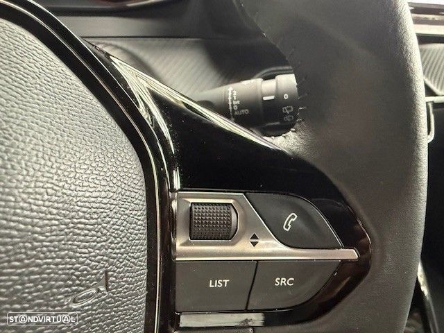 Peugeot 2008 1.2 PureTech Active Pack - 11