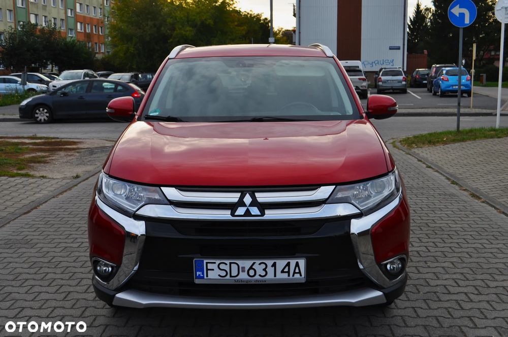 Mitsubishi Outlander 2.0 2WD Diamant Edition - 1
