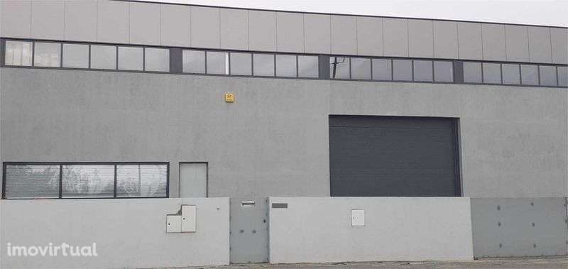 Armazém c/500 m2 na zona de Vila do Conde ( ao nó da A28 ) - Grande imagem: 3/3