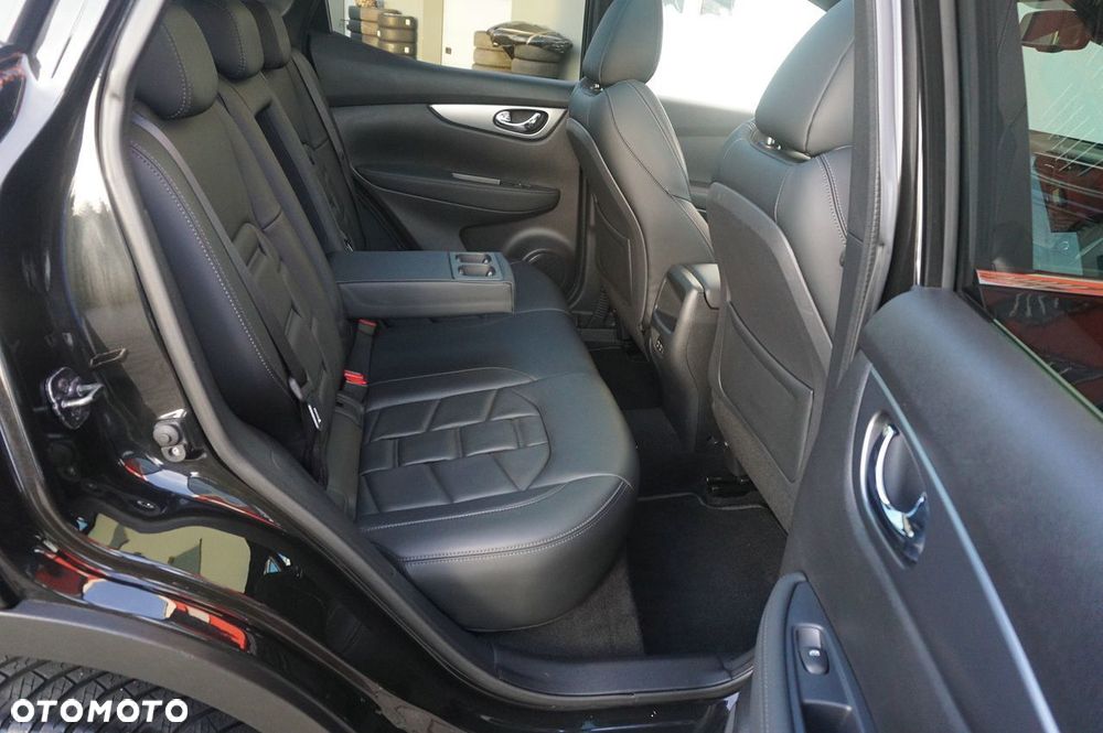 Nissan Qashqai 1.3 DIG-T TEKNA+ - 19