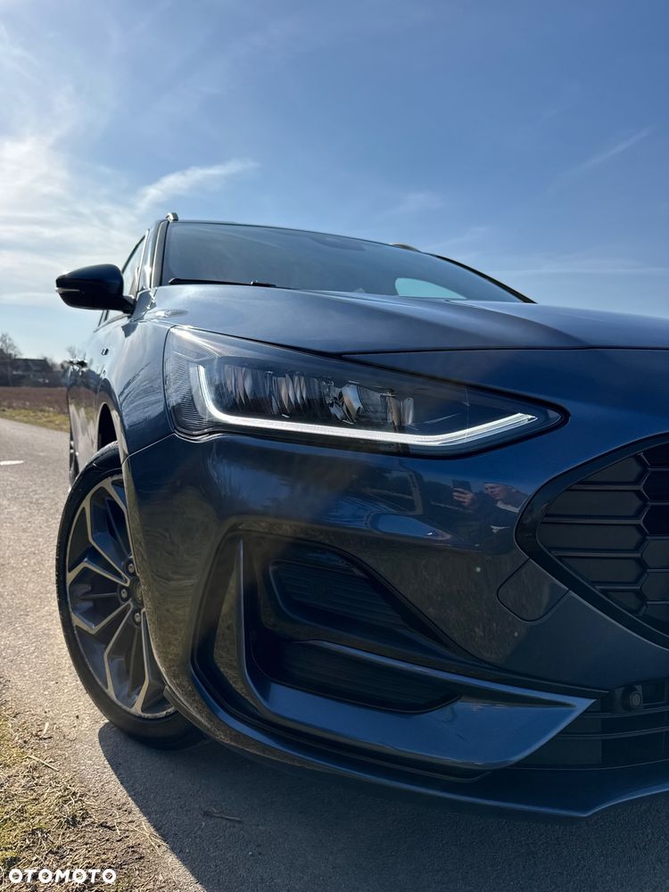 Ford Focus 1.0 EcoBoost mHEV ST-Line - 35