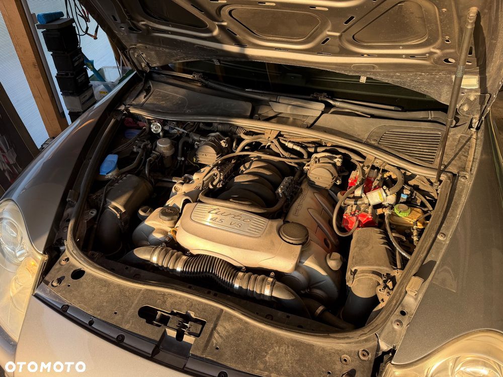 Porsche Cayenne - 9