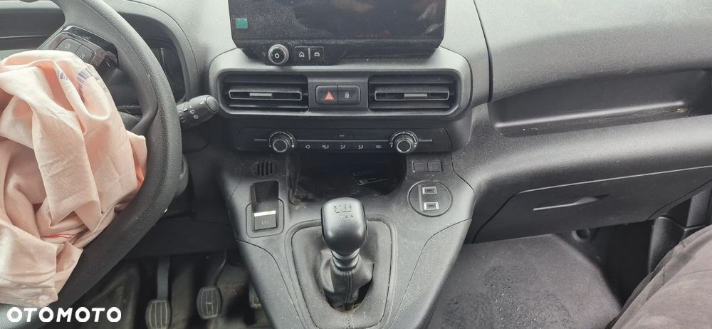 Citroën BERLINGO - 22