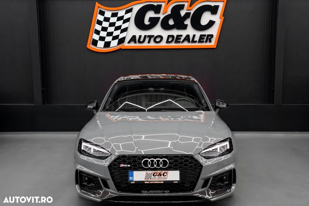 Audi RS5 view 2