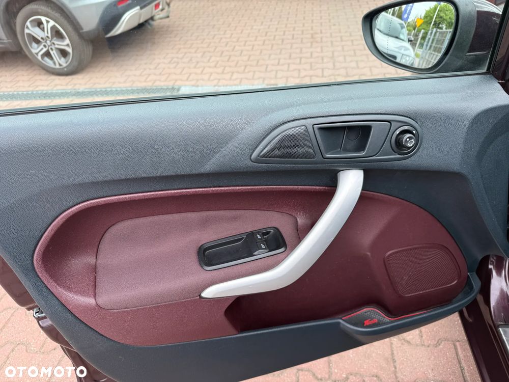 Ford Fiesta 1.25 Celebration - 15