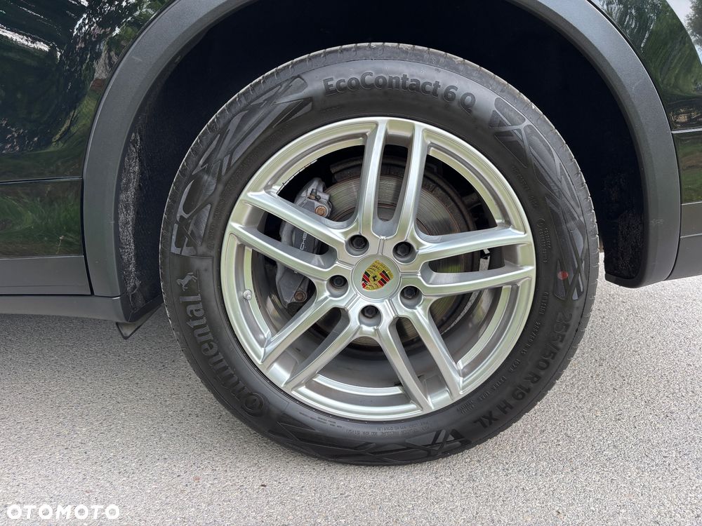 Porsche Cayenne Tiptronic S - 24