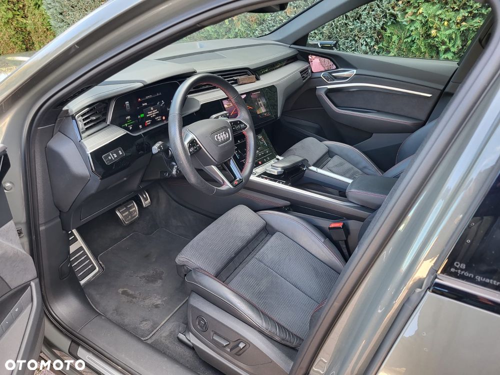 Audi Q8 e-tron 55 quattro S line - 22