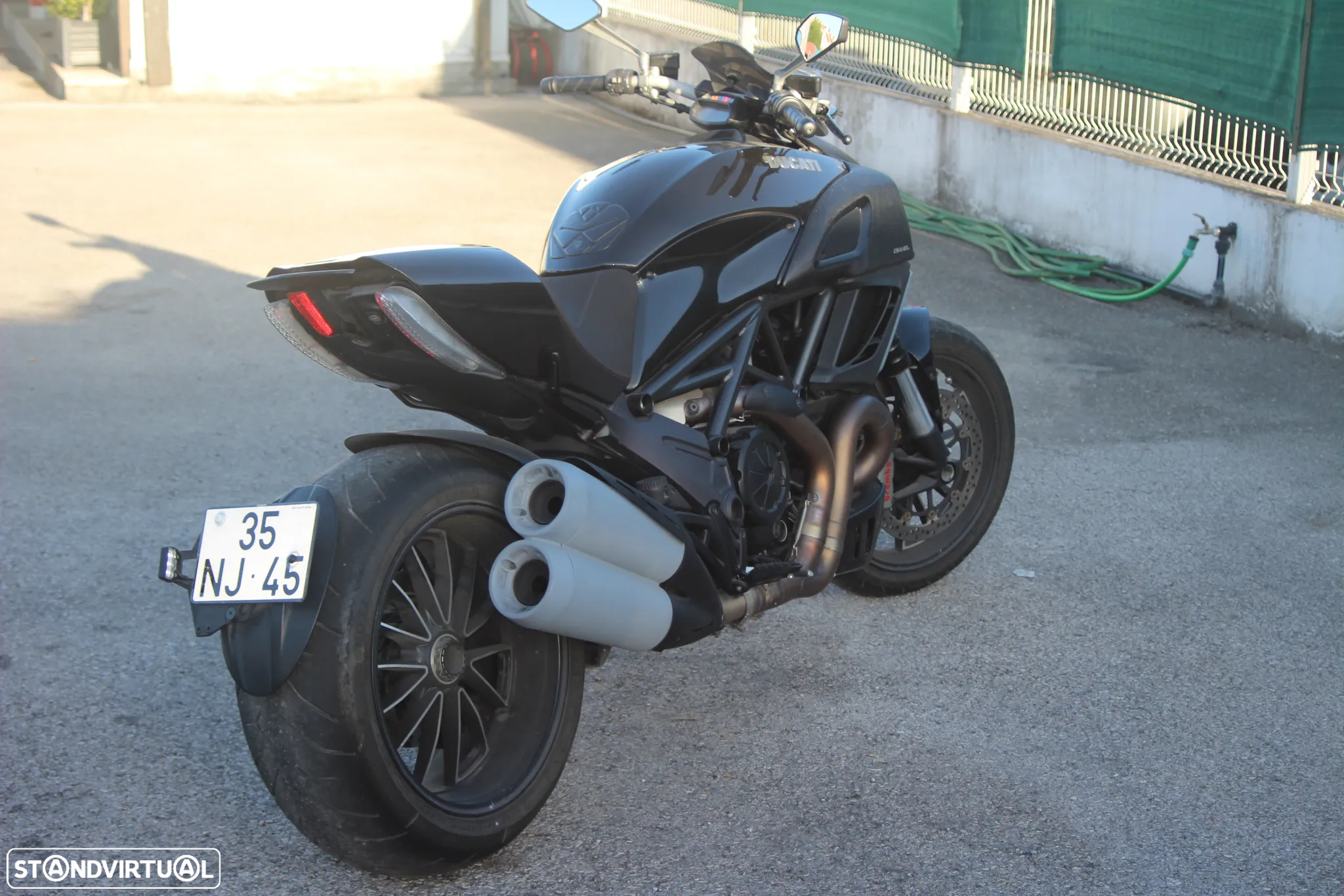 Ducati Diavel Carbon  ABS - 4