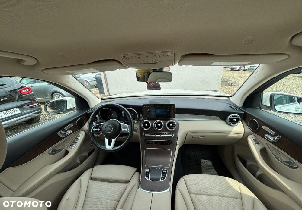 Mercedes-Benz GLC - 14