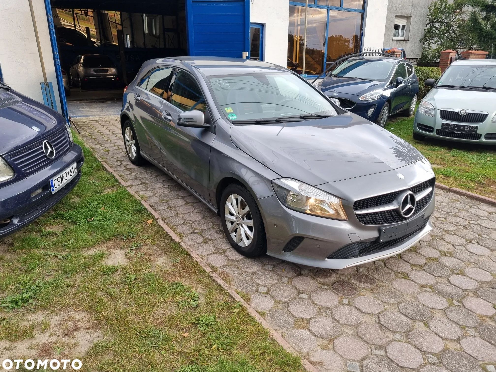 Mercedes-Benz Klasa A 180 (BlueEFFICIENCY) Urban - 1