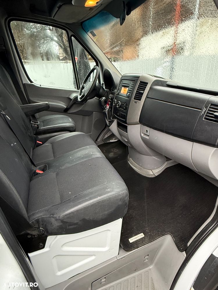 Mercedes-Benz Sprinter - 6