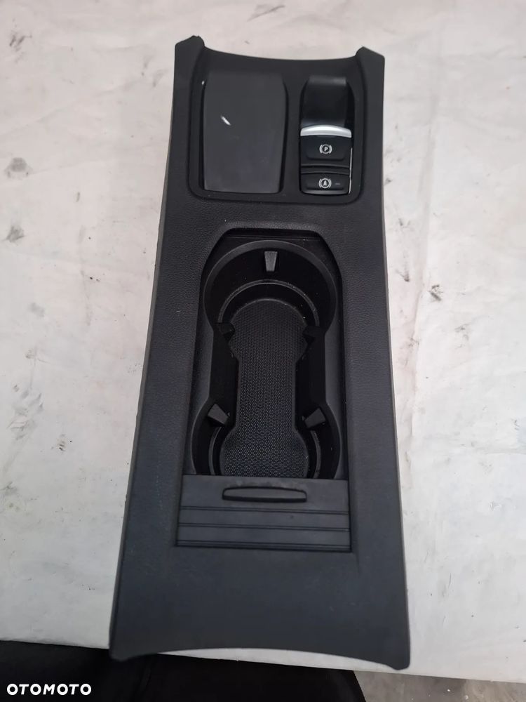 Renault Clio V tunel uchwyt na kubki 301121810163 251752075R 01091349028R - 1