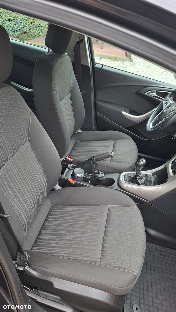 Opel Astra 1.4 Cosmo - 11