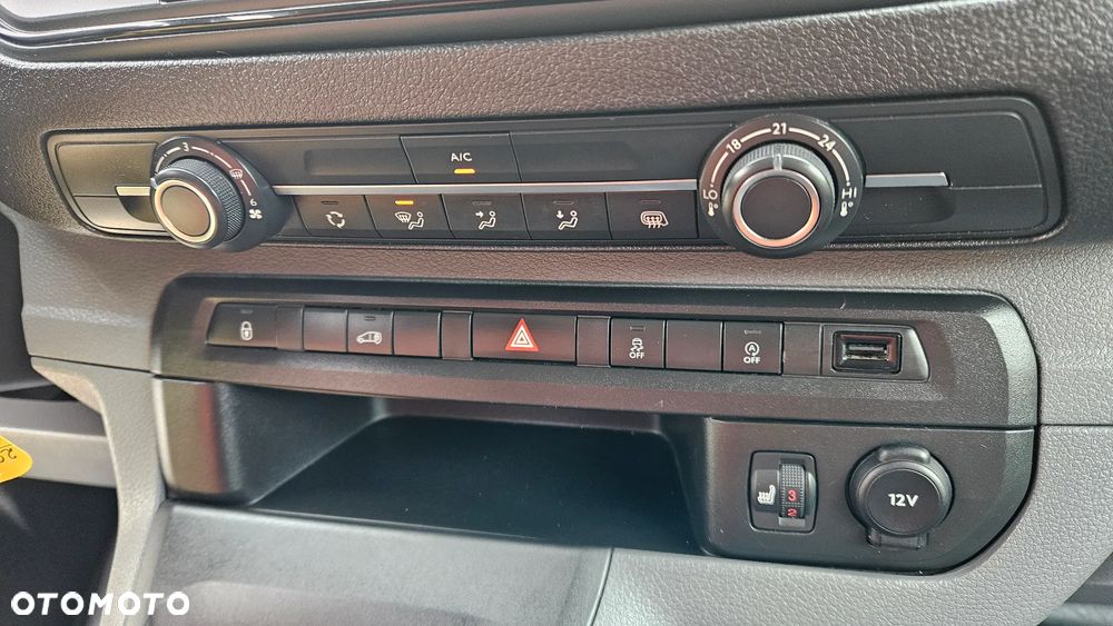 Peugeot Expert 2,0 HDI L3 Najdłuższy 134 tys. km. 2020 Rok Klima 2xParktronik BLIS Tempomat Hak - 25