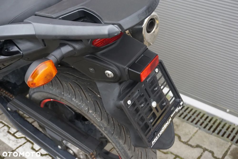 Suzuki V-STROM - 13