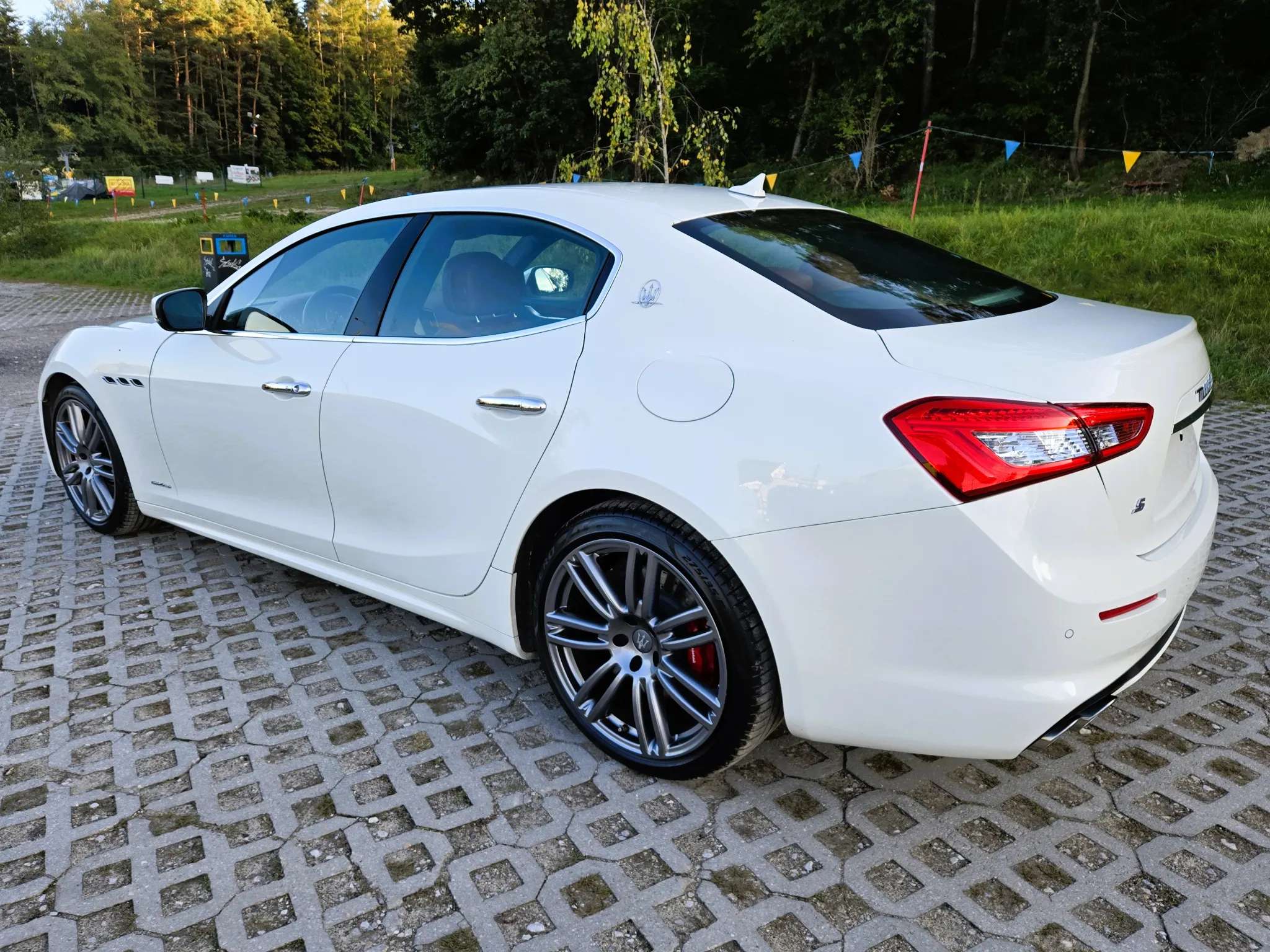 Maserati Ghibli S GranLusso - 5