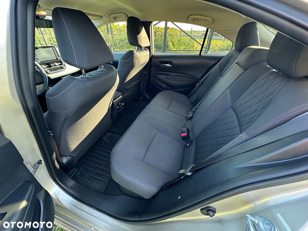 Toyota Corolla 1.8 Hybrid Selection - 17