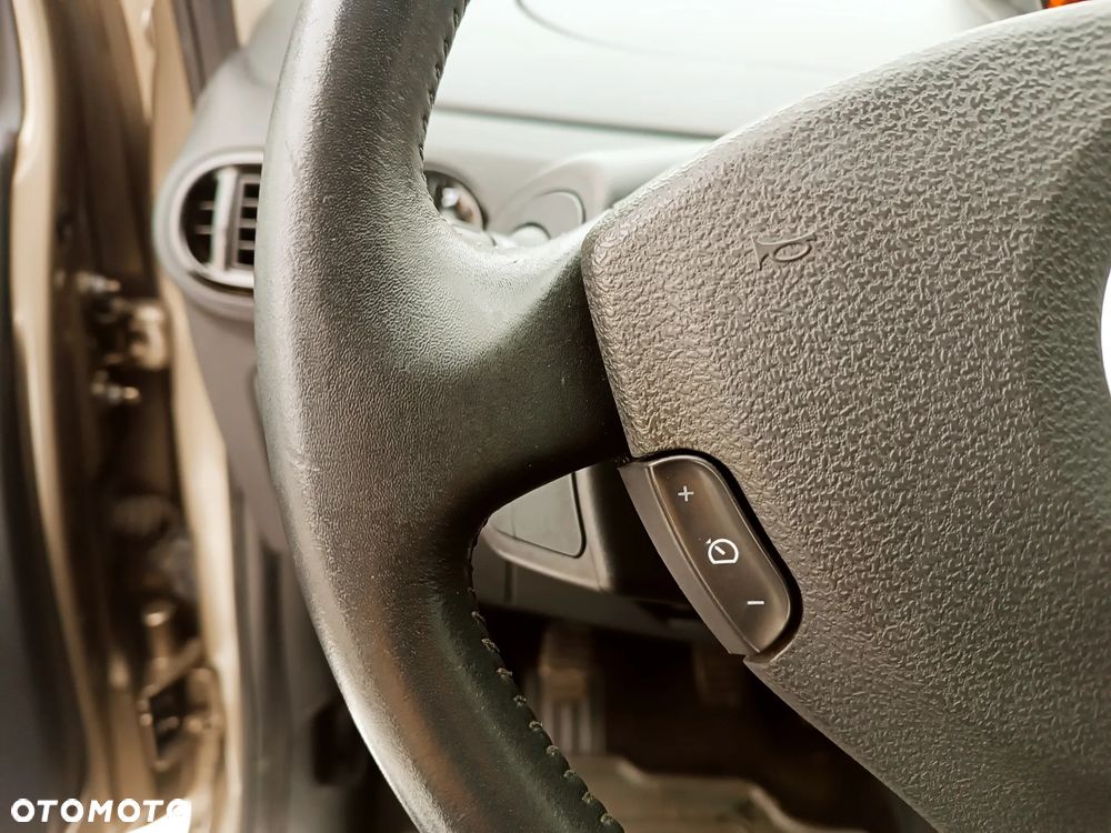 Renault Modus Grand 1.2 16V Night and Day - 28