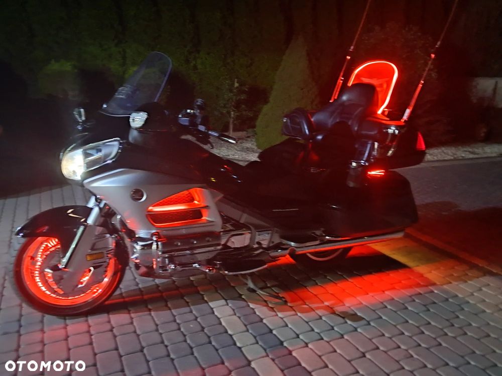 Honda GL - 9