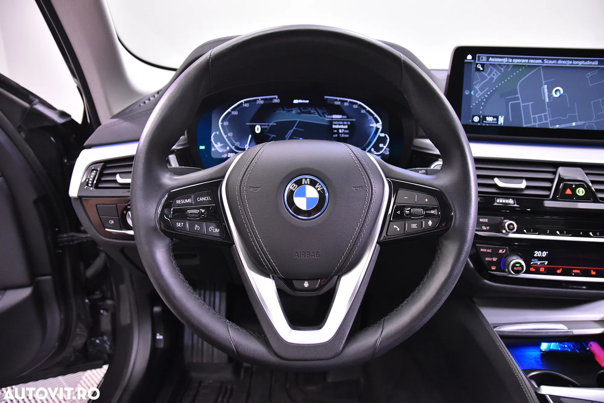 BMW Seria 5 530e xDrive AT PHEV - 16