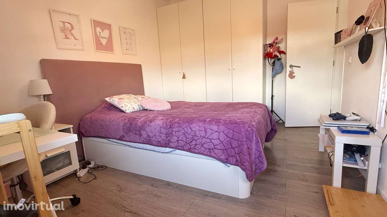 Moradia Isolada T3+1 com piscina na Quinta do Conde - Grande imagem: 4/47