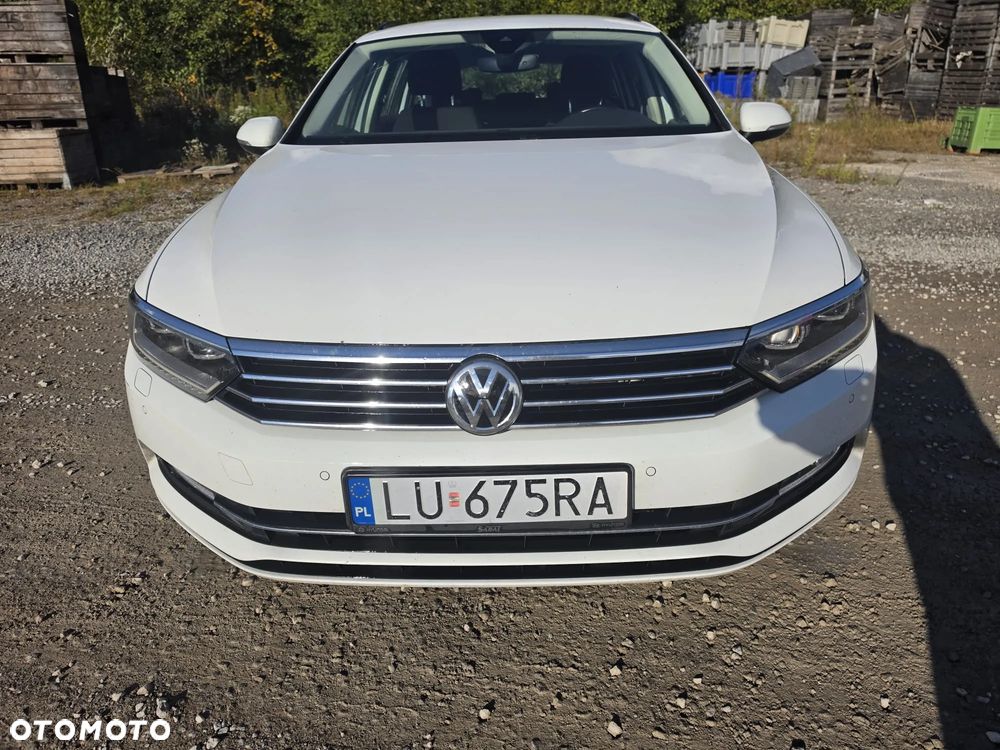 Volkswagen Passat - 10