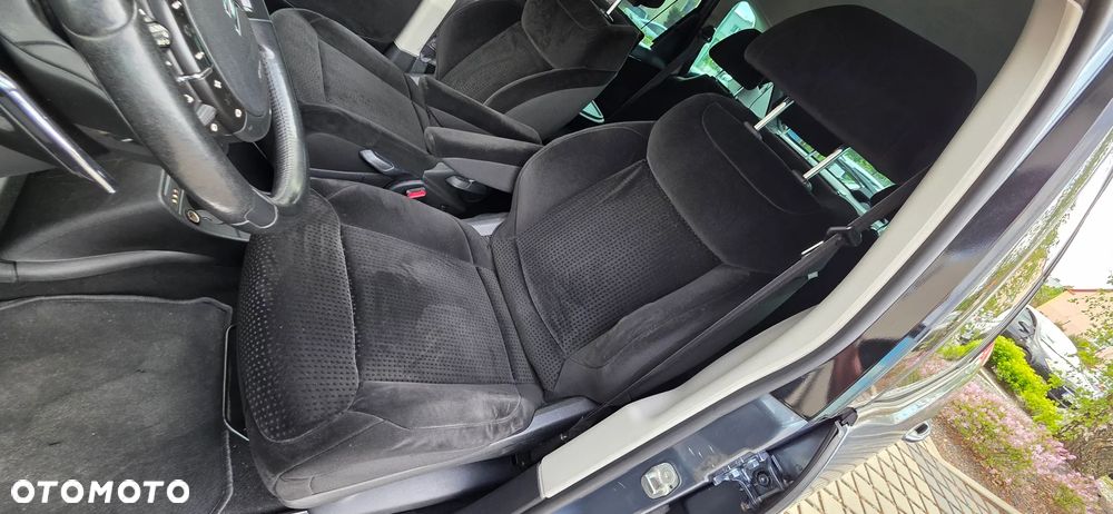 Citroën C4 Picasso 2.0 HDi FAP Exclusive - 23