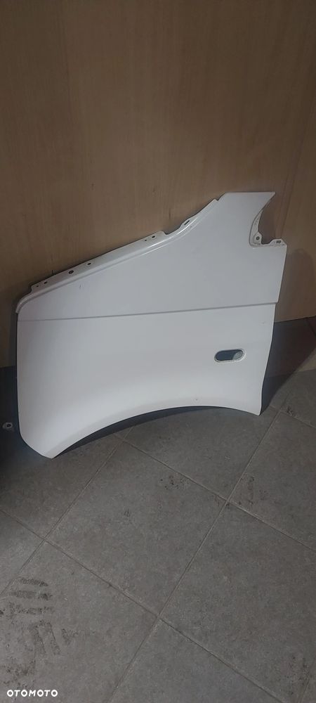 Błotnik lewy vw t5 lift biały LB9A - 2