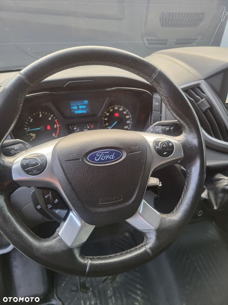 Ford Transit - 15