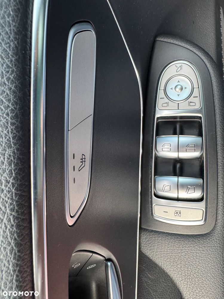 Mercedes-Benz Klasa V 300 d kompakt 9G-TRONIC Special Edition Style - 21