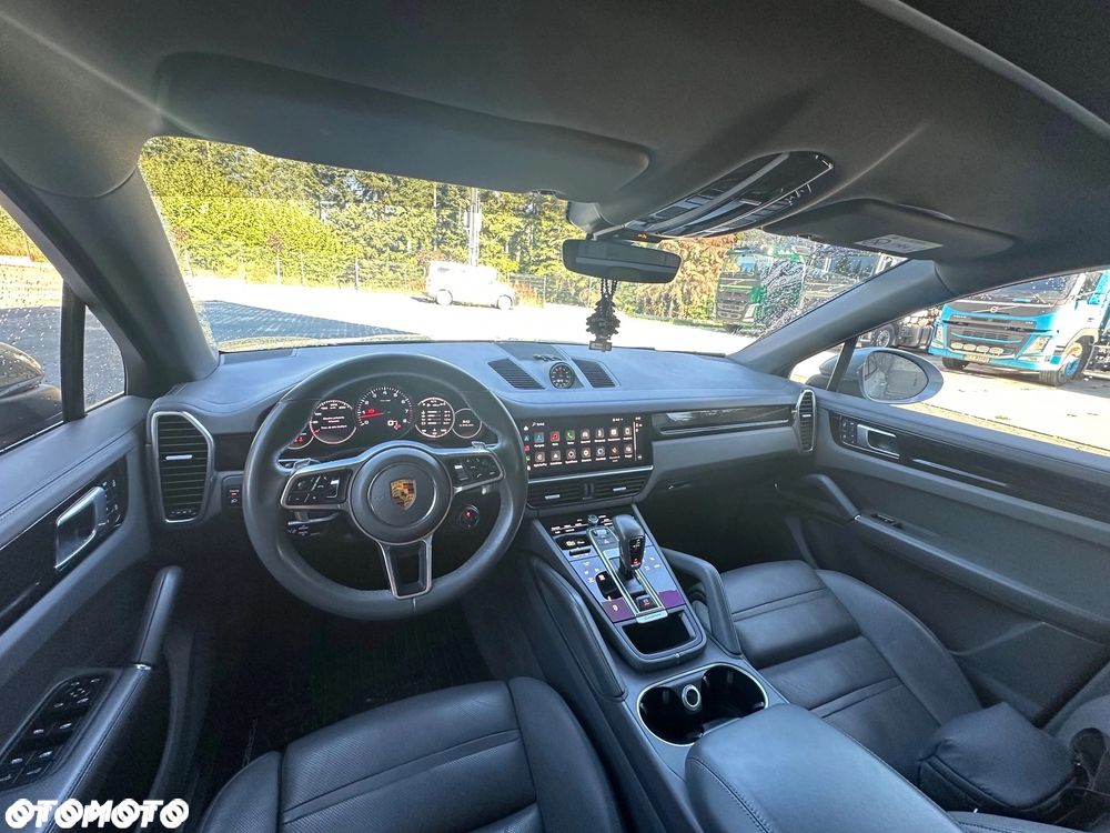 Porsche Cayenne - 12