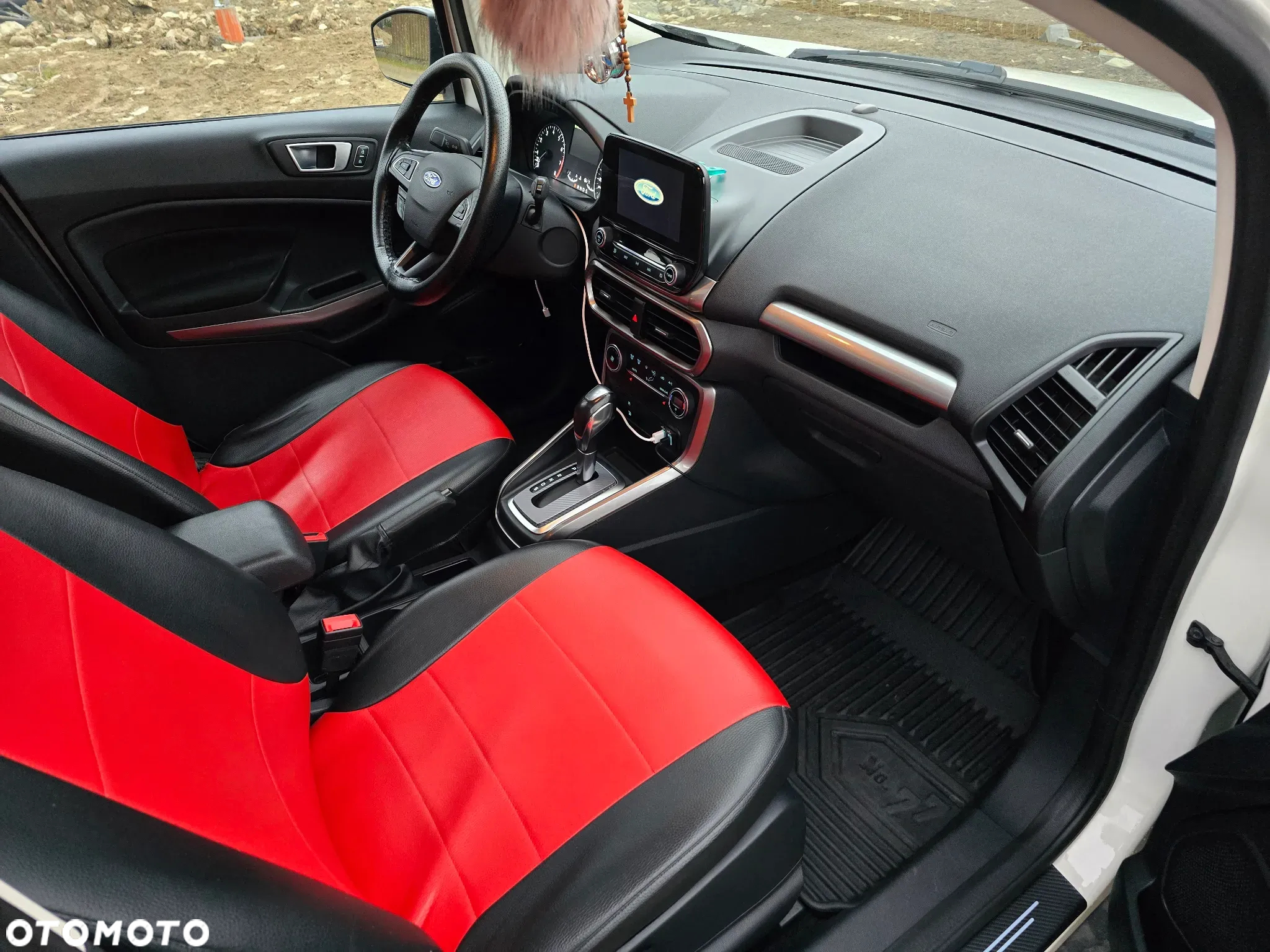 Ford EcoSport - 12
