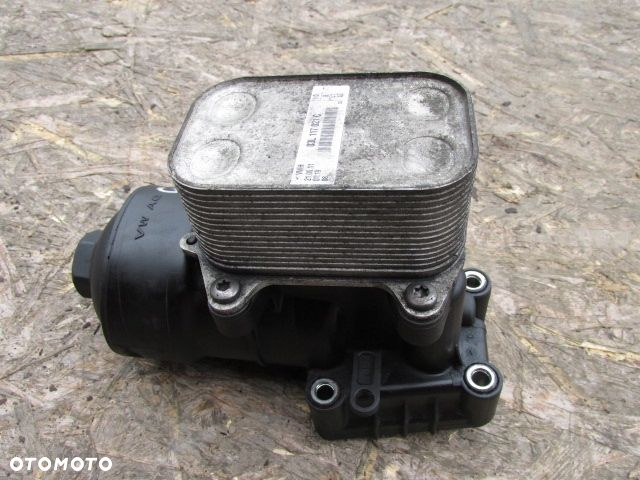 Audi Q5 I 8R 2.0 tdi 2012r 03L117021C Podstawa filtra oleju chłodnica oleju - 4