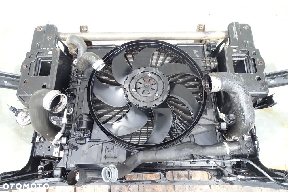 MERCEDES ML 166 W166 Pas  chłodnice komplet  3.0 CDI - 8