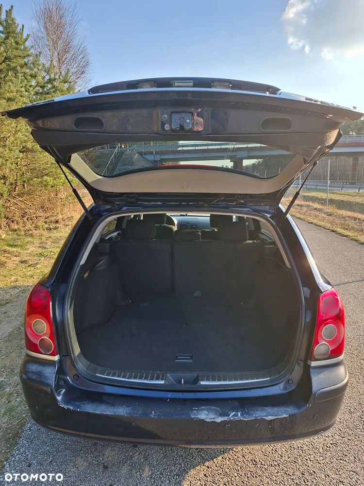 Toyota Avensis 2.0 D-4D Luna - 8