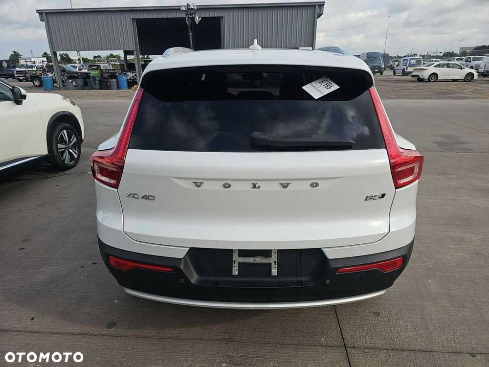 Volvo XC 40 - 6