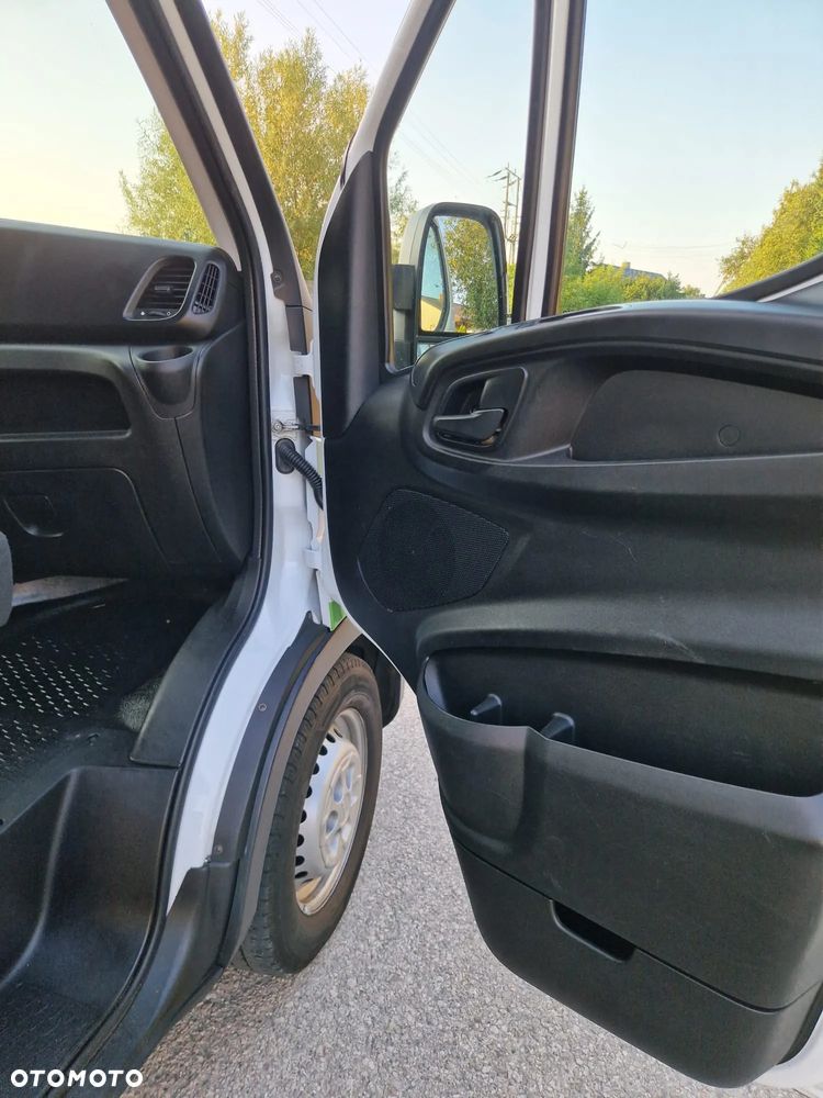 Iveco DAILY 35-130 - 14
