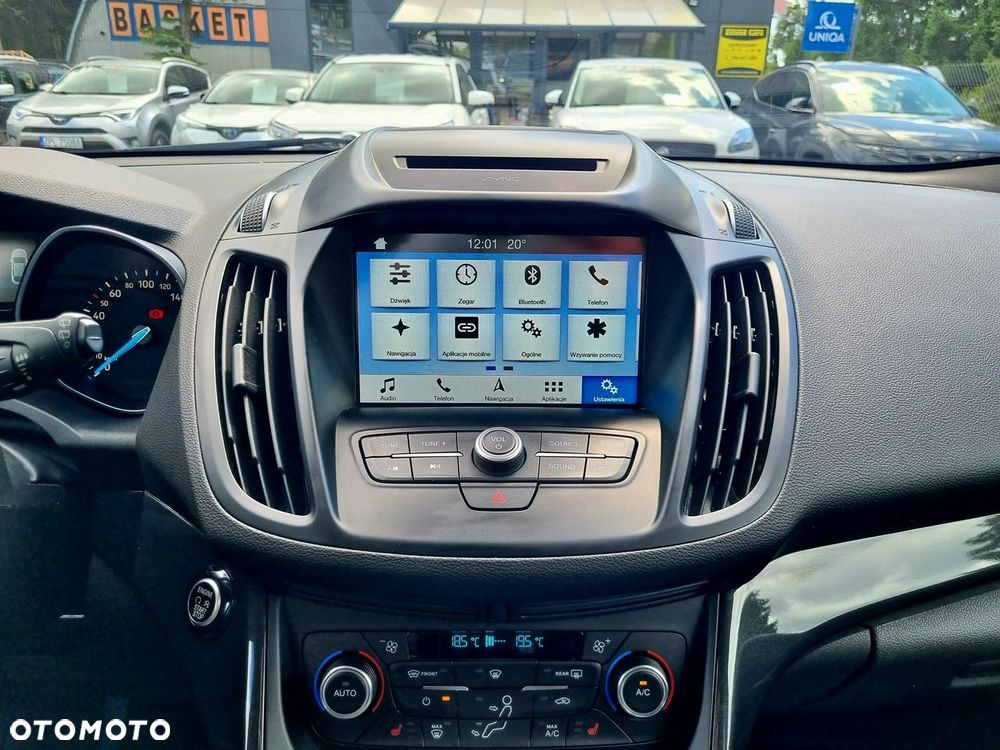 Ford Kuga 1.5 EcoBoost 2x4 Titanium - 23