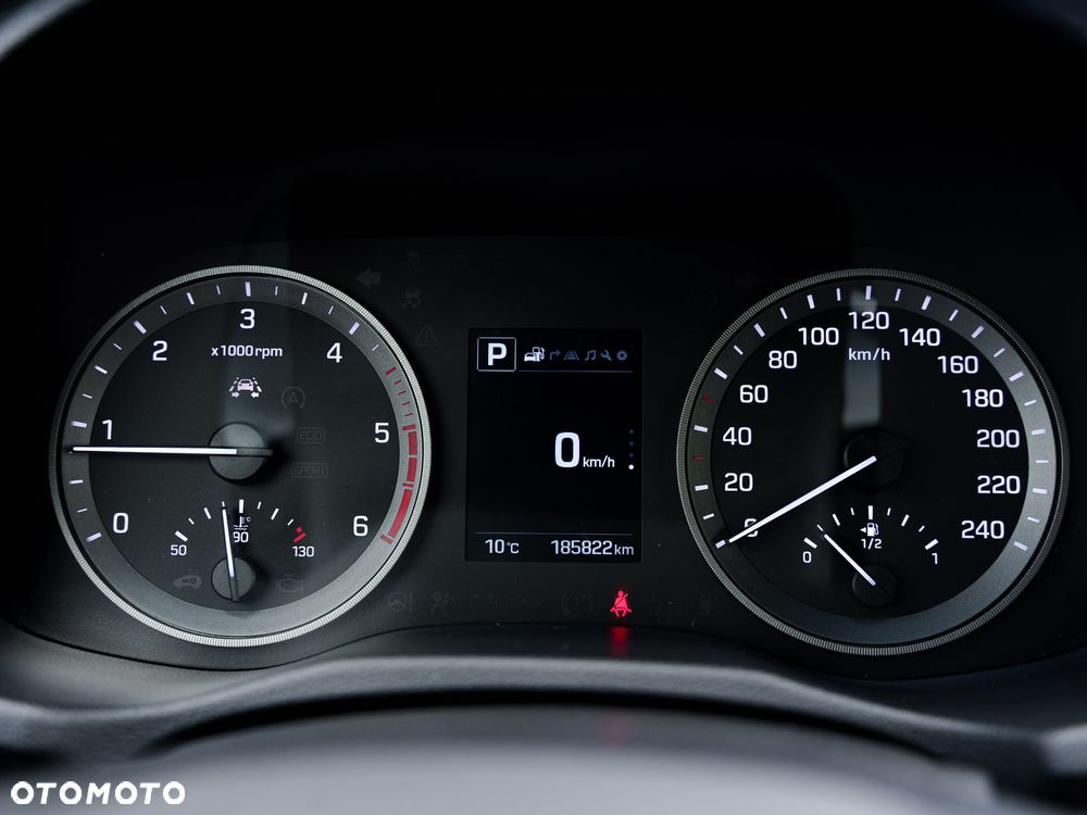 Hyundai Tucson blue 1.7 CRDi 2WD DCT Premium - 21