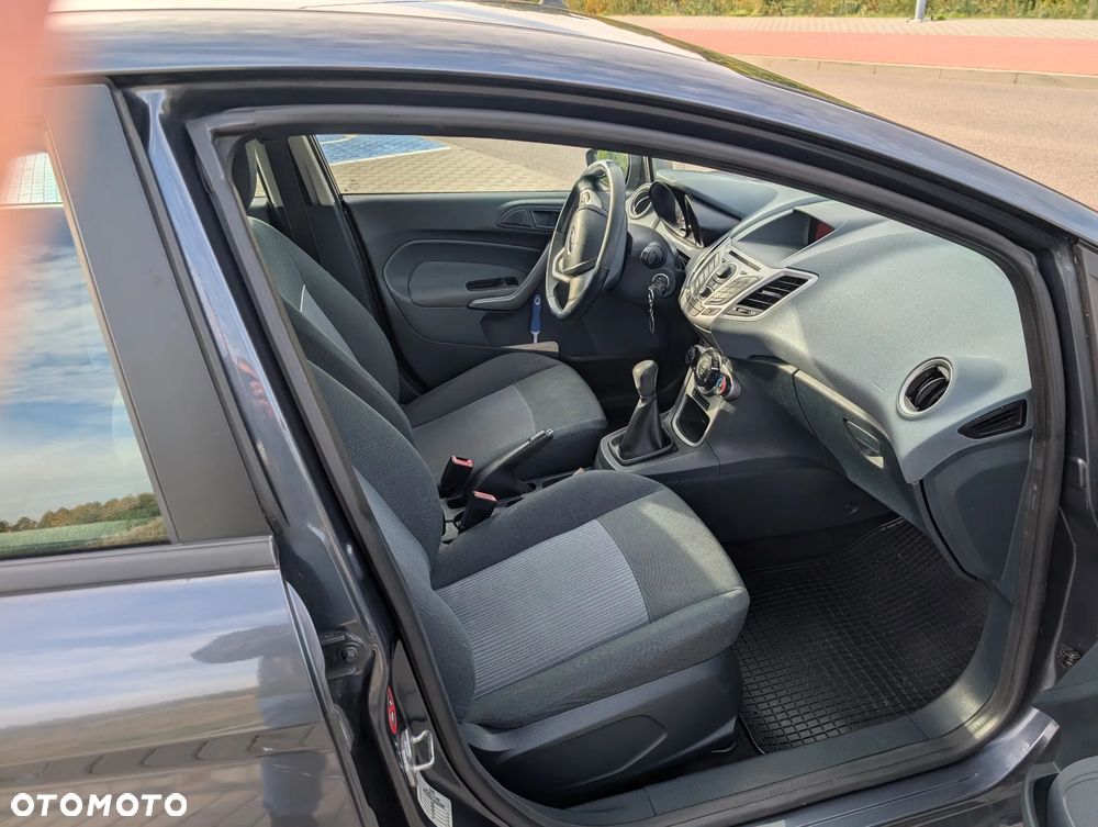 Ford Fiesta - 7