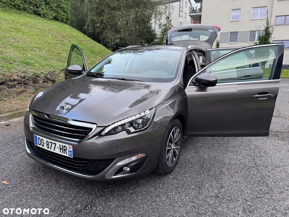 Peugeot 308 1.2 PureTech Allure S&S - 12