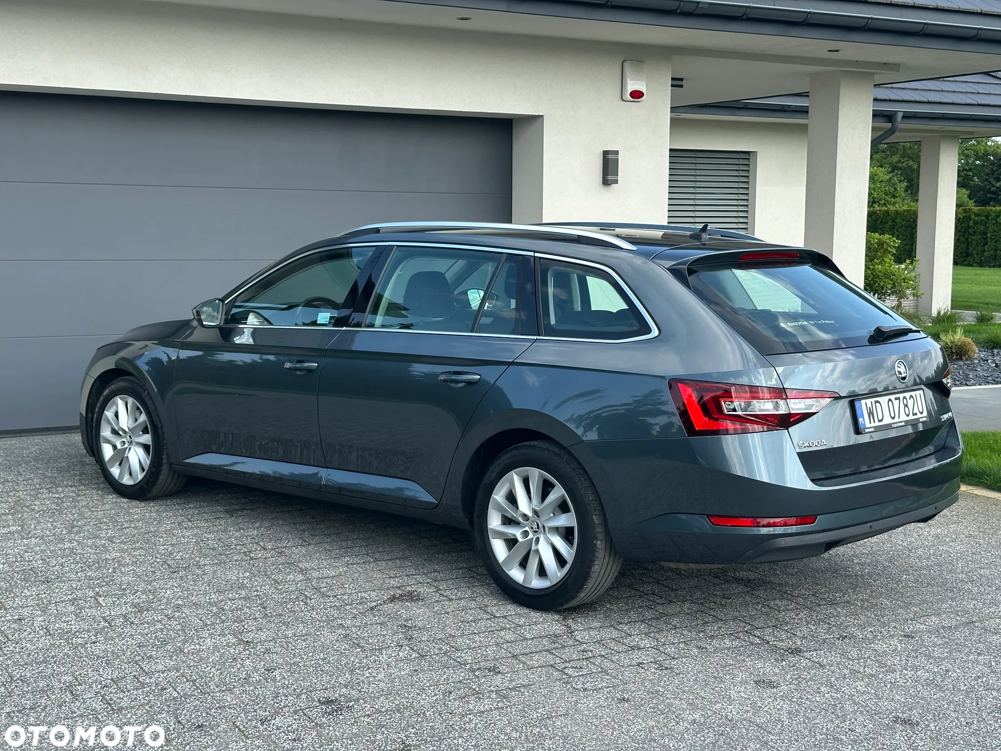 Skoda Superb 2.0 TDI SCR Style DSG - 11